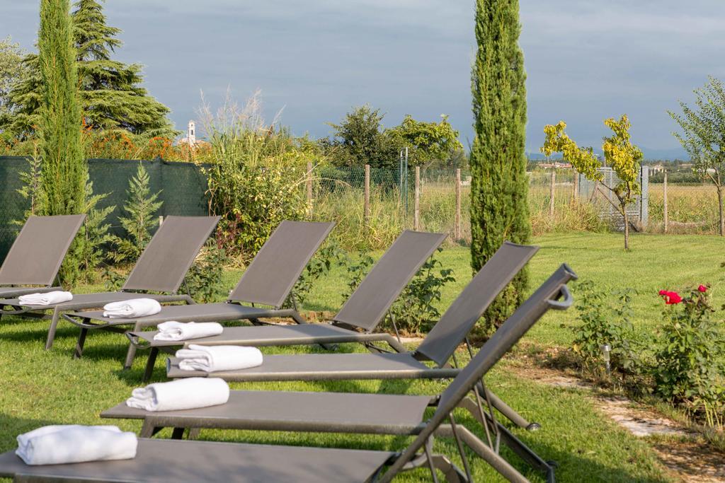 Agriturismo Al Tralcio Валеджо-суль-Минчо Экстерьер фото